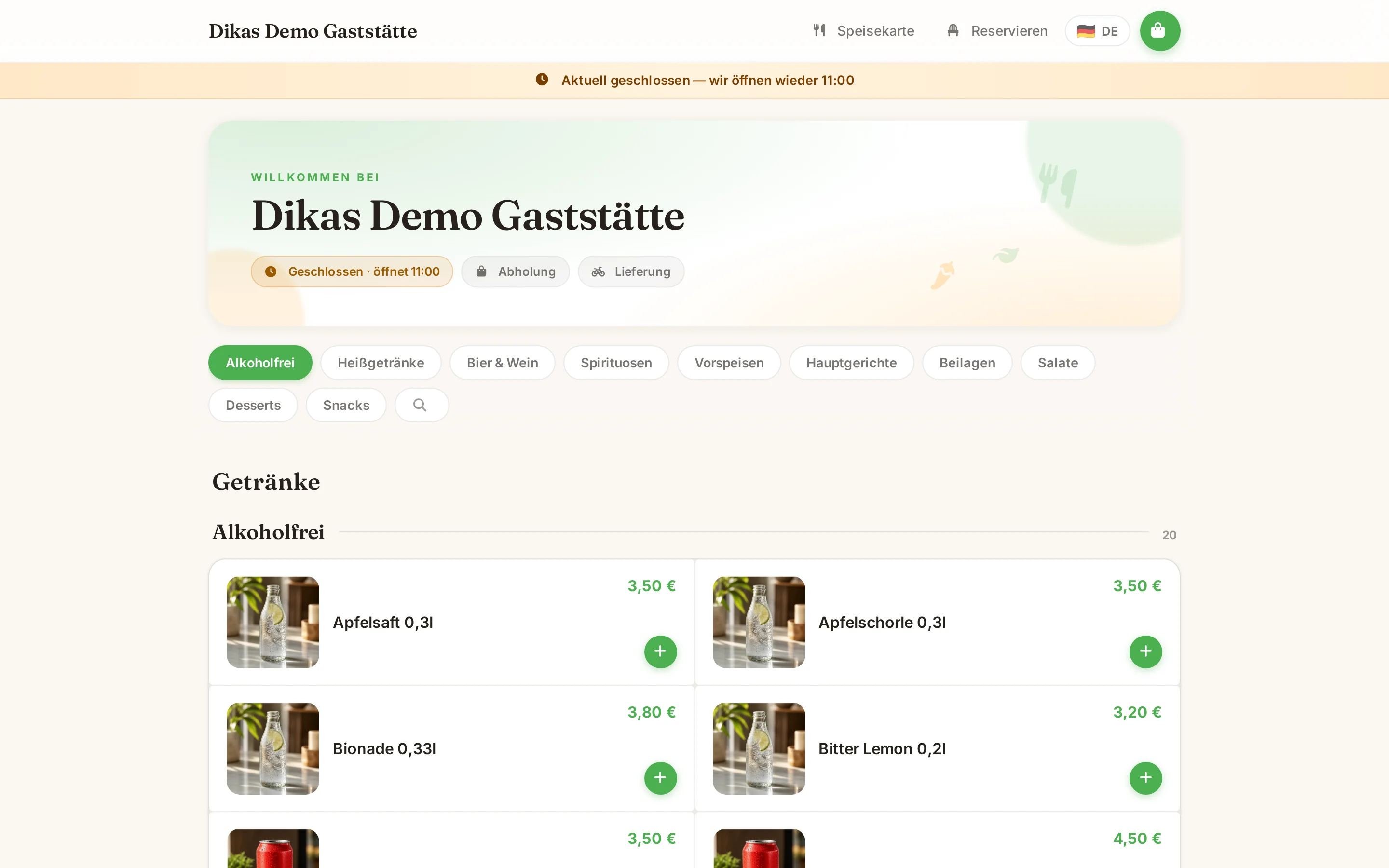 Der Online-Shop einer DiKAS-Demo: Kopf mit Betriebsnamen und Öffnungsstatus, Auswahl zwischen Abholung und Lieferung, darunter die Speisekarte mit Bildern und Preisen